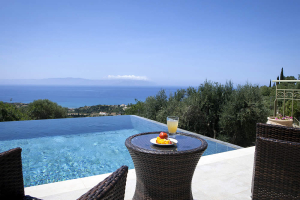 Asteri infinity pool view
